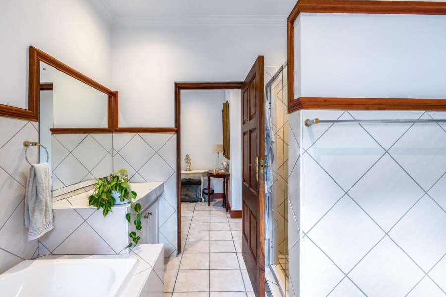 4 Bedroom Property for Sale in Newlands Western Cape